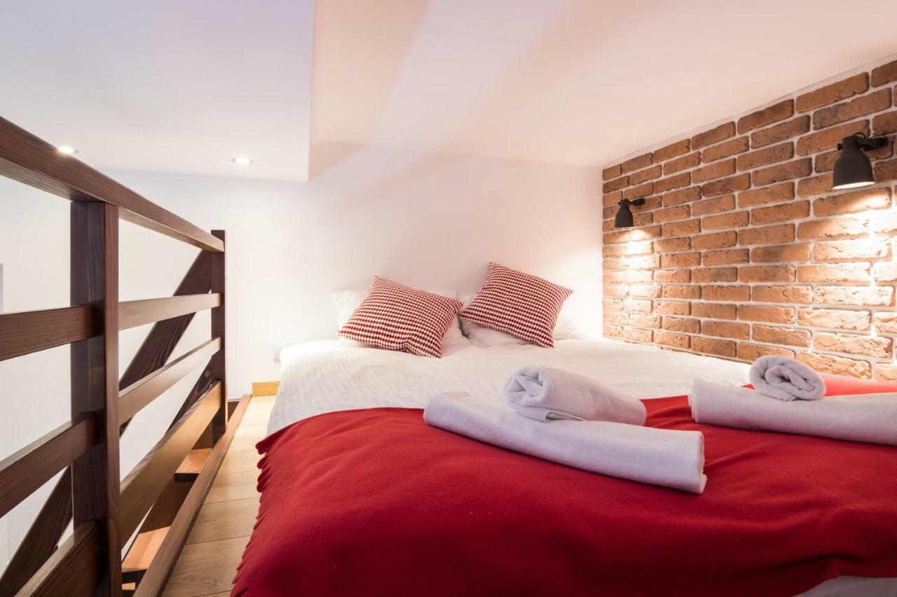 R&R Apart Cracow คราคูฟ ภายนอก รูปภาพ