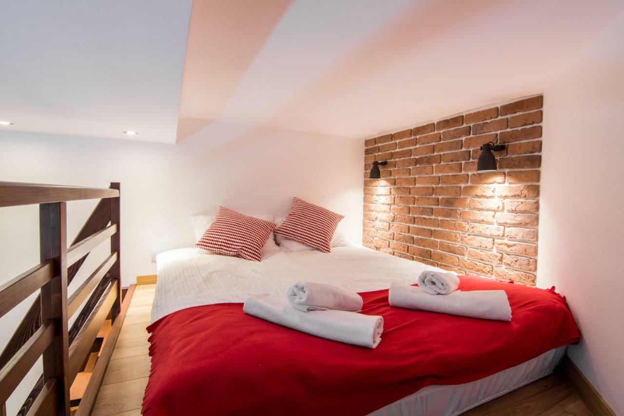 R&R Apart Cracow คราคูฟ ภายนอก รูปภาพ