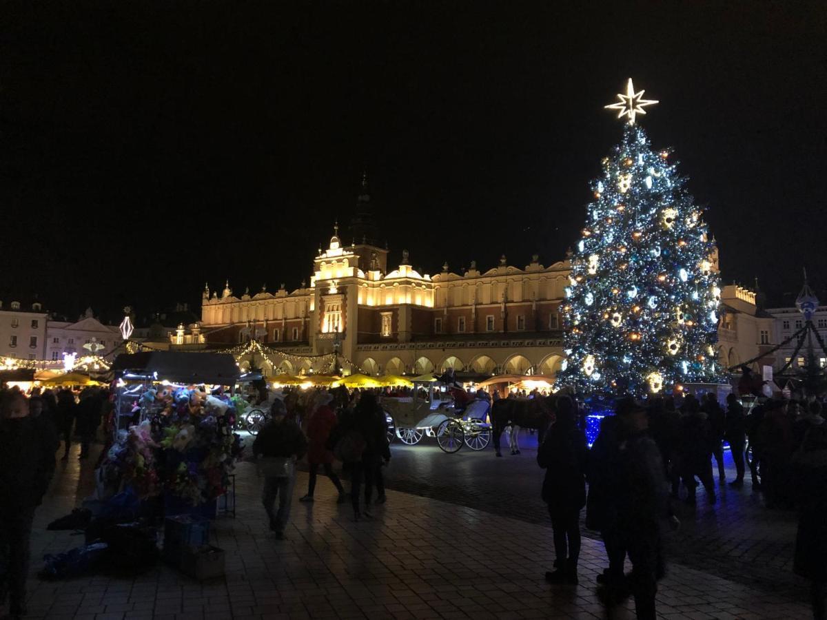 R&R Apart Cracow คราคูฟ ภายนอก รูปภาพ