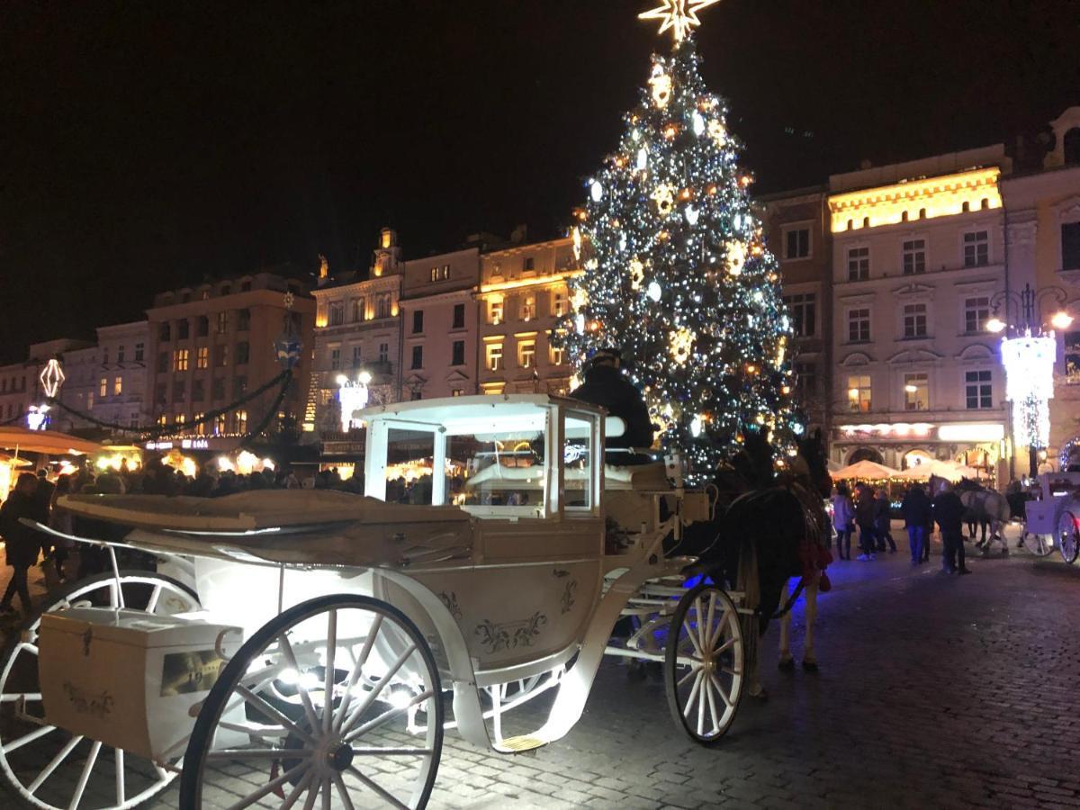 R&R Apart Cracow คราคูฟ ภายนอก รูปภาพ
